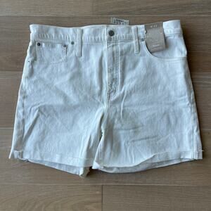 Madewell High-Rise Denim Shorts in Tile White